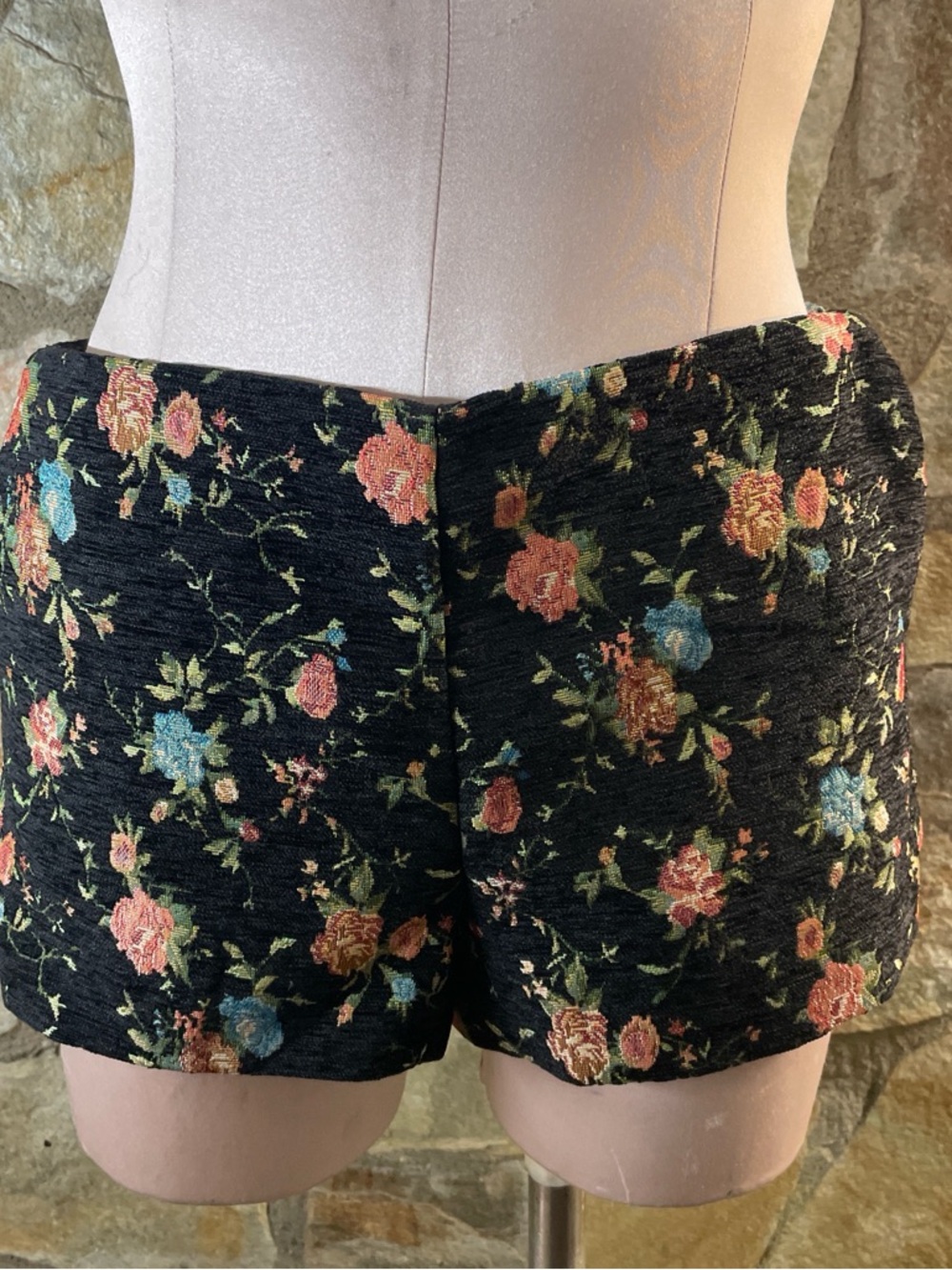 Zara Floral Textured Shorts – Black Tapestry Style Mini Shorts 🌸